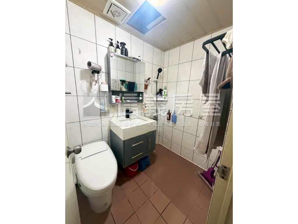 金鑽名第房屋室內格局與周邊環境