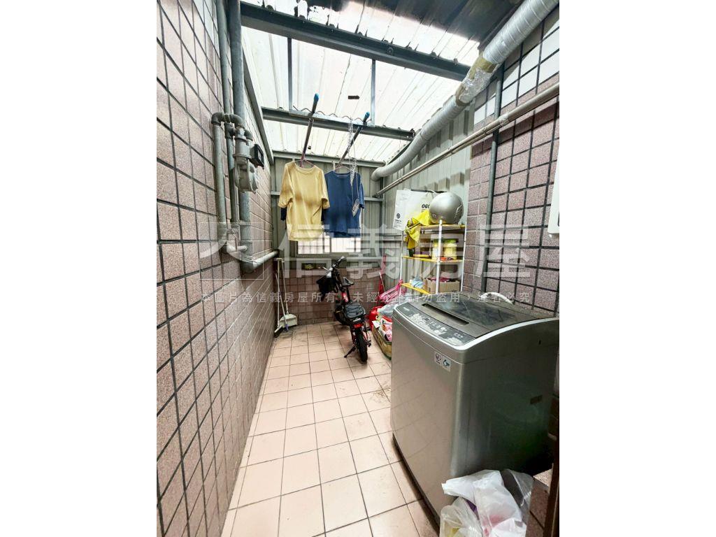 金鑽名第房屋室內格局與周邊環境