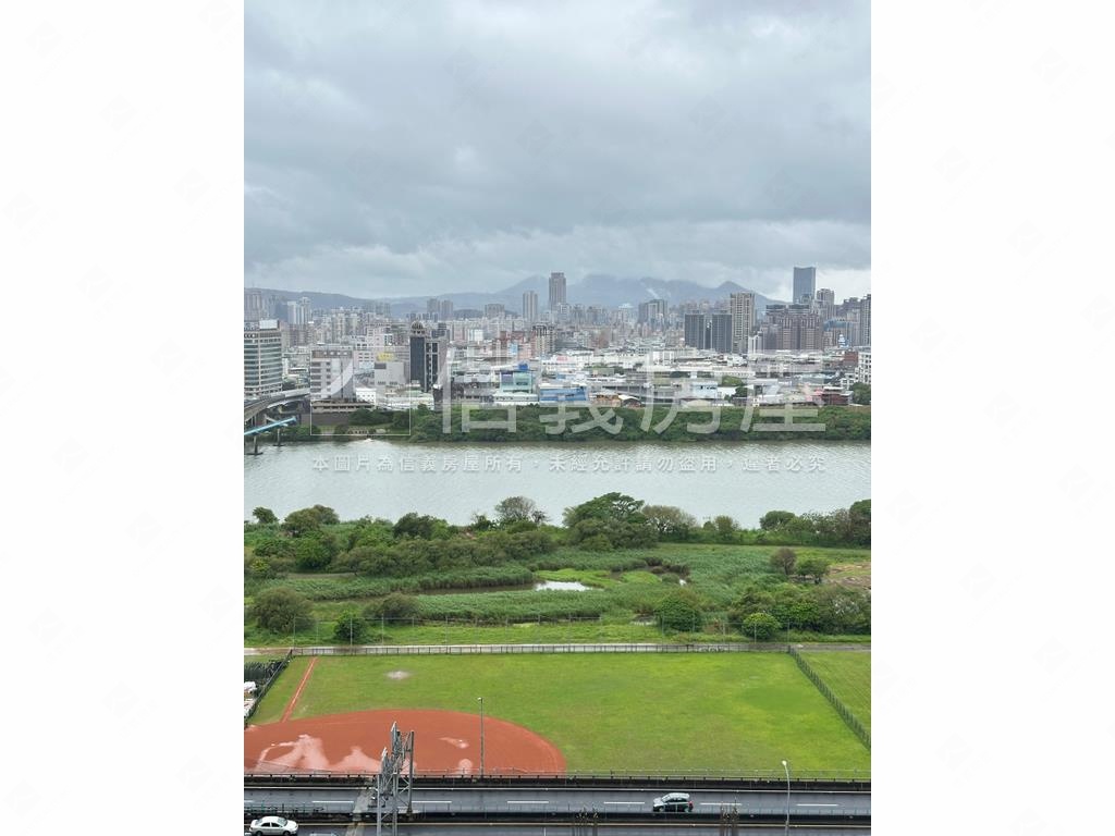 江翠重劃‧翠帝景三房車位房屋室內格局與周邊環境