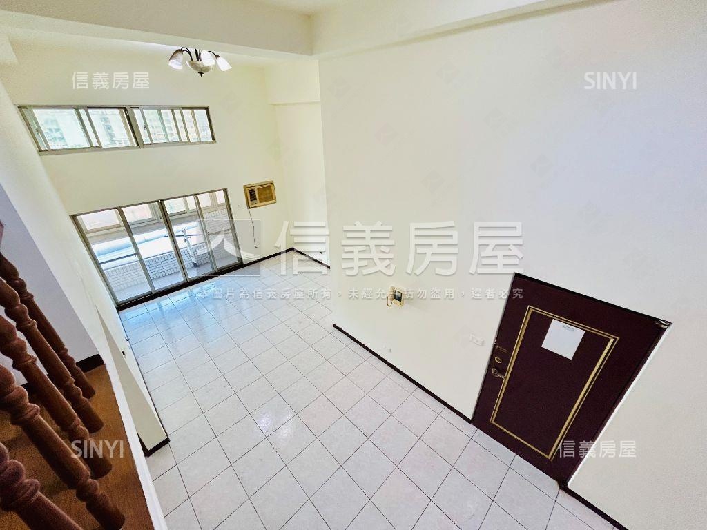 龍安樓中樓美屋＋車位房屋室內格局與周邊環境