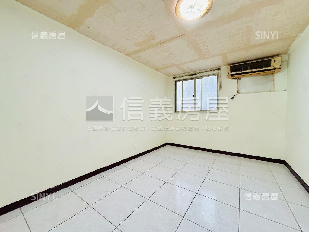 龍安樓中樓美屋＋車位房屋室內格局與周邊環境