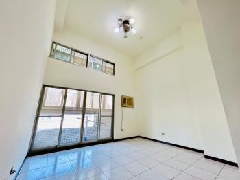 龍安商圈．大空間＋大車位