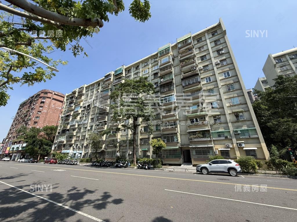 文化中心首排漂亮稀有三房房屋室內格局與周邊環境