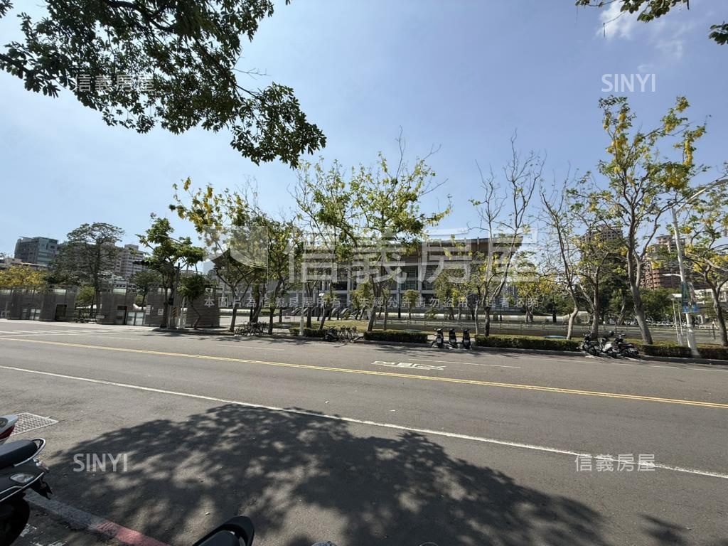 文化中心首排漂亮稀有三房房屋室內格局與周邊環境
