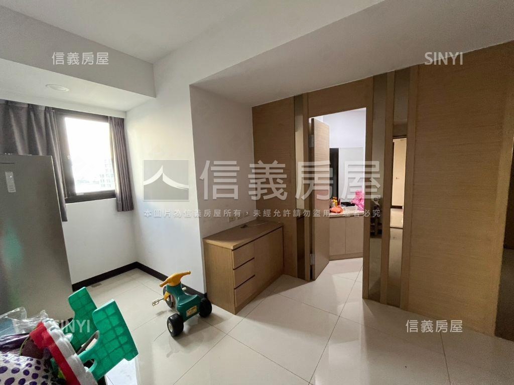 八里廷悅昇景觀四房車位房屋室內格局與周邊環境