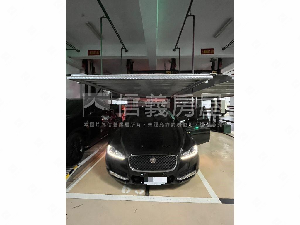 八里廷悅昇景觀四房車位房屋室內格局與周邊環境