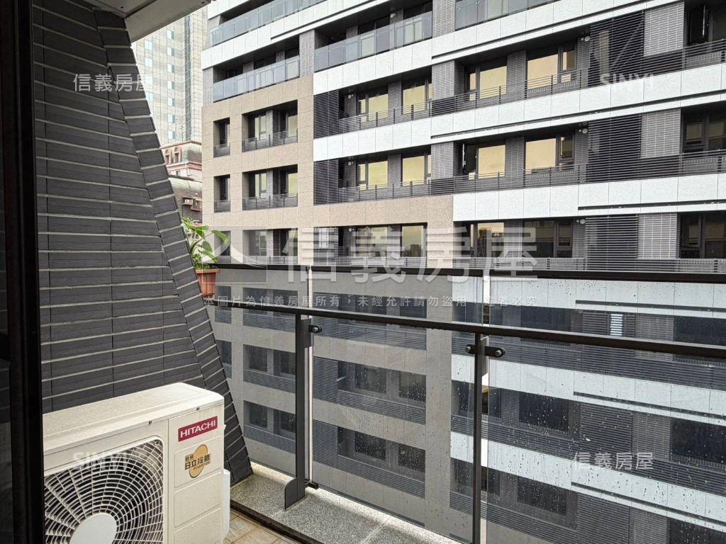 古亭捷運輕屋齡電梯套房房屋室內格局與周邊環境