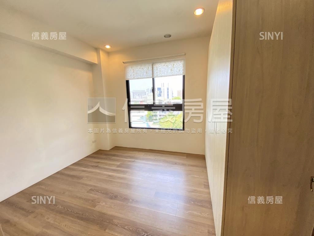 權美裝潢兩房平車前後陽台房屋室內格局與周邊環境