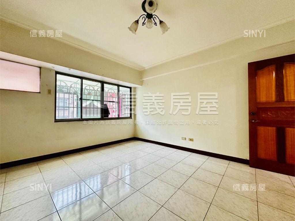 五甲二路聚富金店房屋室內格局與周邊環境