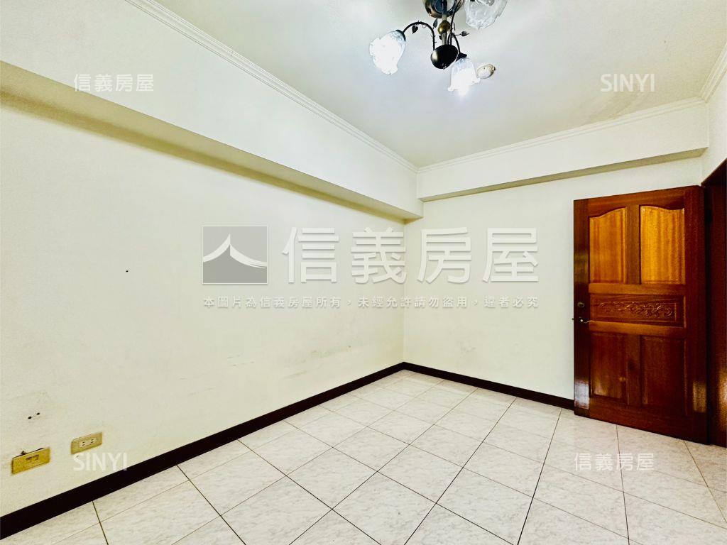 五甲二路聚富金店房屋室內格局與周邊環境