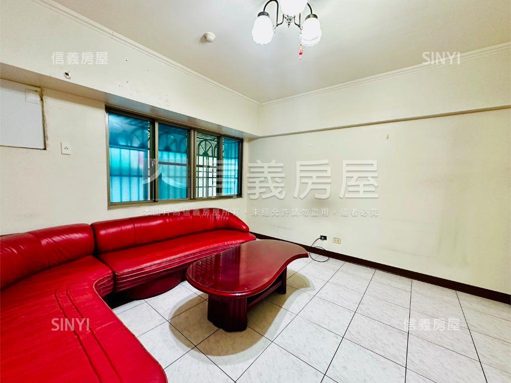 五甲二路聚富金店房屋室內格局與周邊環境