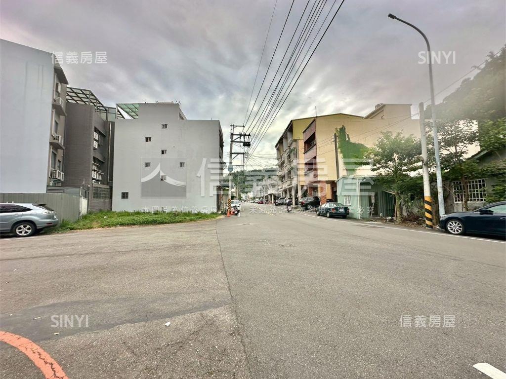 稀有二字頭方正土地房屋室內格局與周邊環境