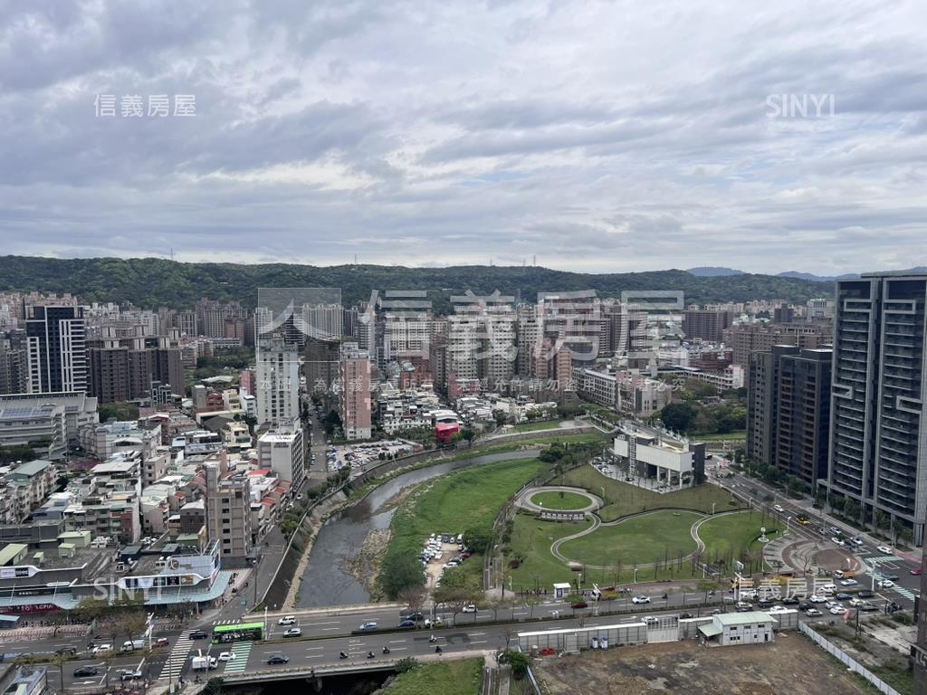 東騰青一景觀四房車位房屋室內格局與周邊環境