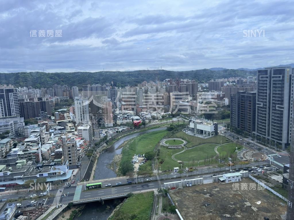 東騰青一景觀四房車位房屋室內格局與周邊環境