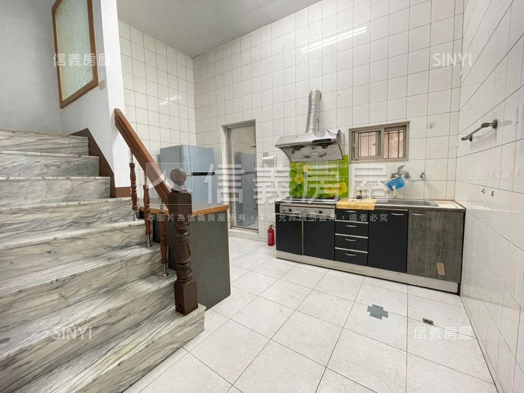 海洋商圈正街透天房屋室內格局與周邊環境