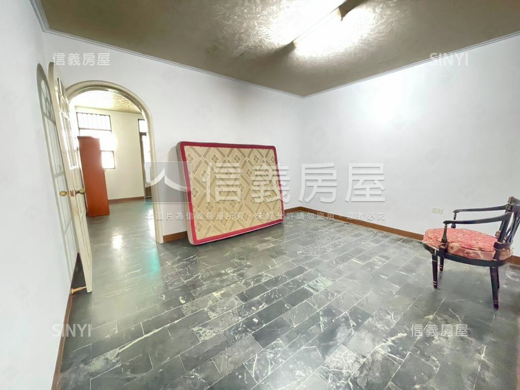 海洋商圈正街透天房屋室內格局與周邊環境