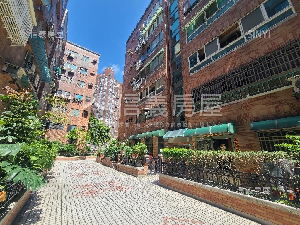 藝文花都美裝四房車位房屋室內格局與周邊環境