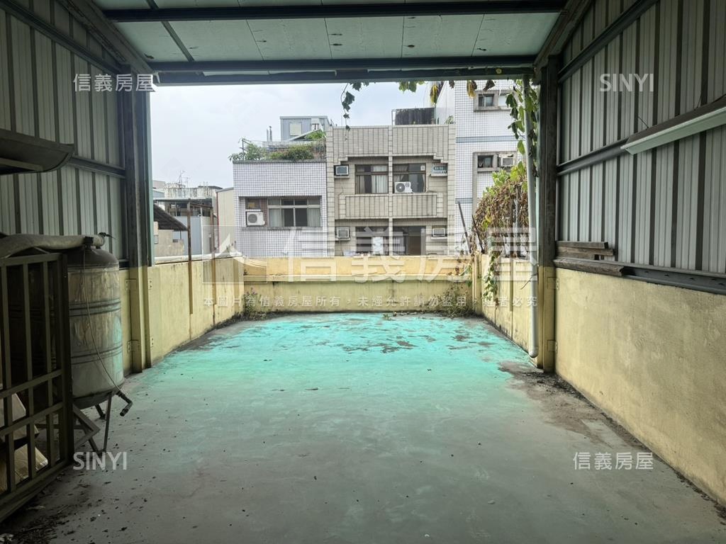 西屯重慶路店面房屋室內格局與周邊環境