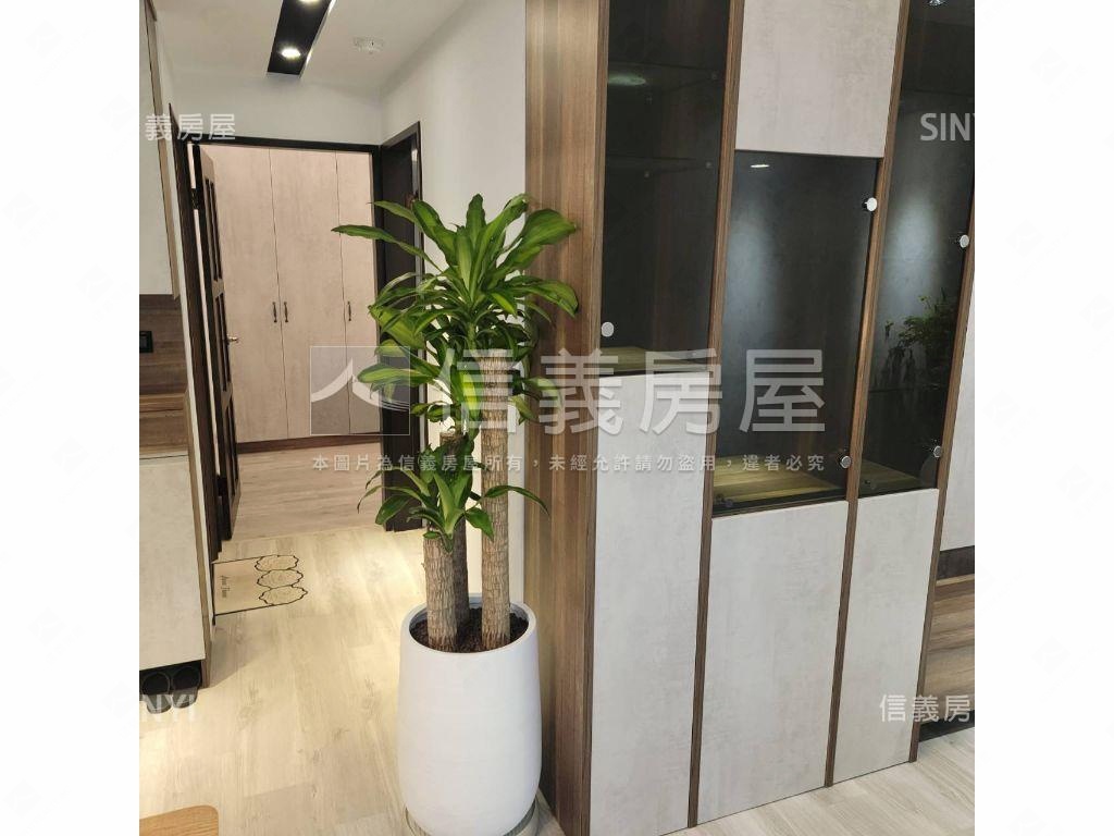 高鐵站前精裝美兩房房屋室內格局與周邊環境