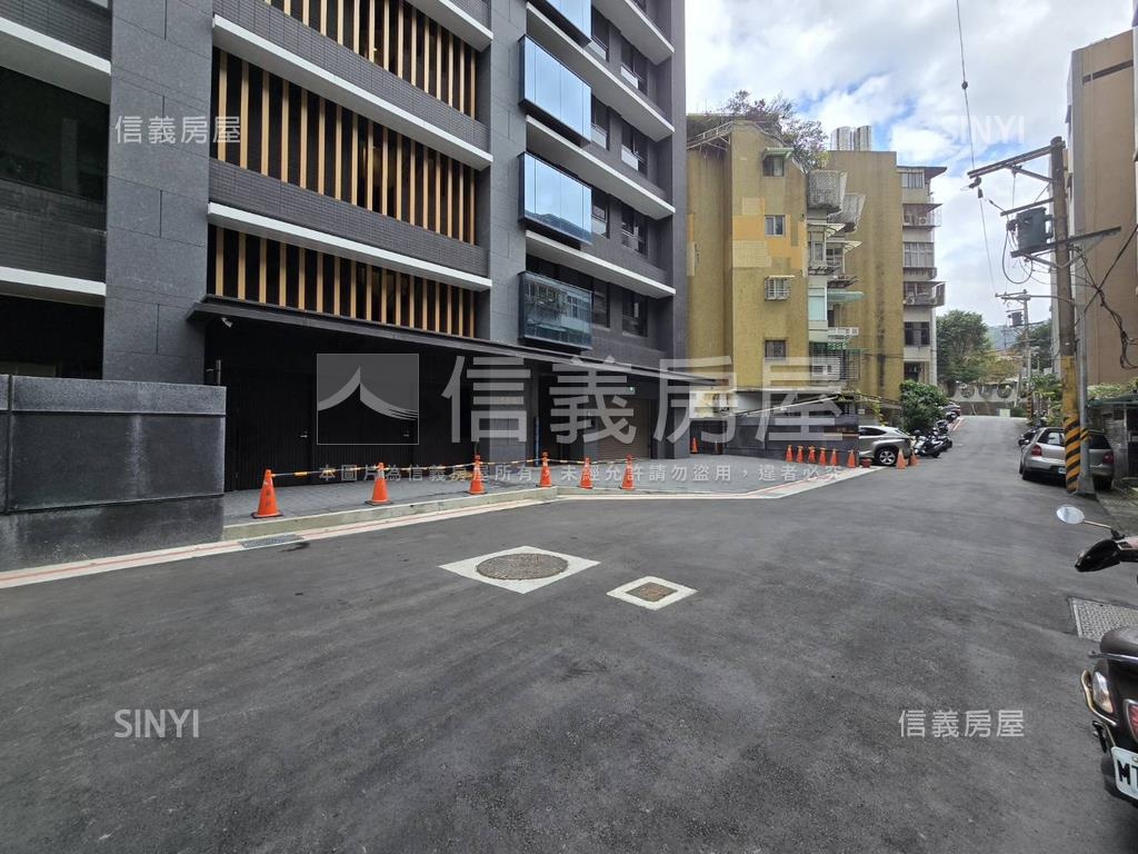 天母東路全新三房車位房屋室內格局與周邊環境