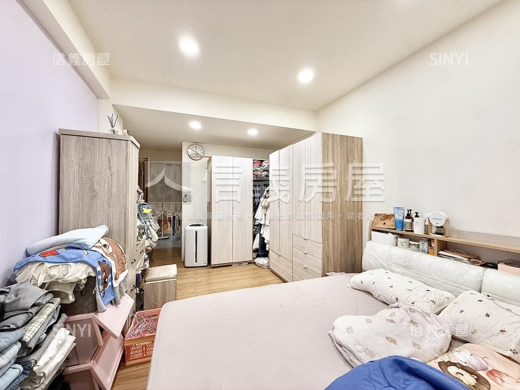 中正方正三樓房屋室內格局與周邊環境