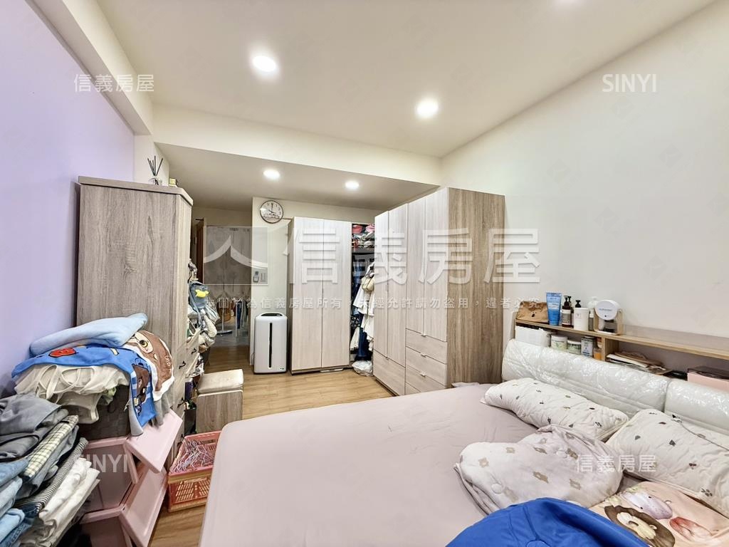 中正方正三樓房屋室內格局與周邊環境
