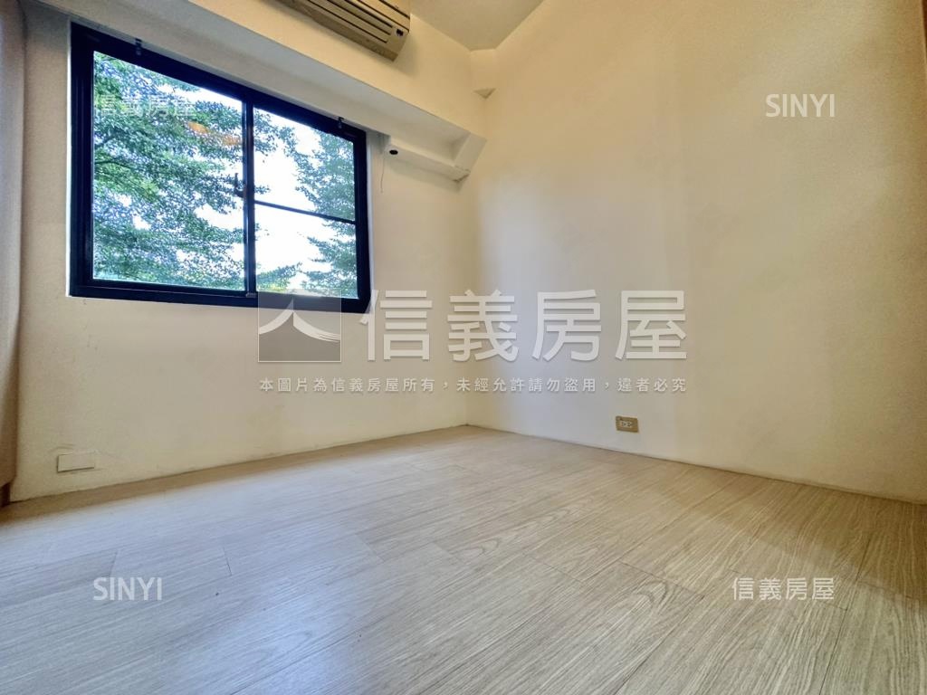 ★愛在歐洲★稀有兩房房屋室內格局與周邊環境