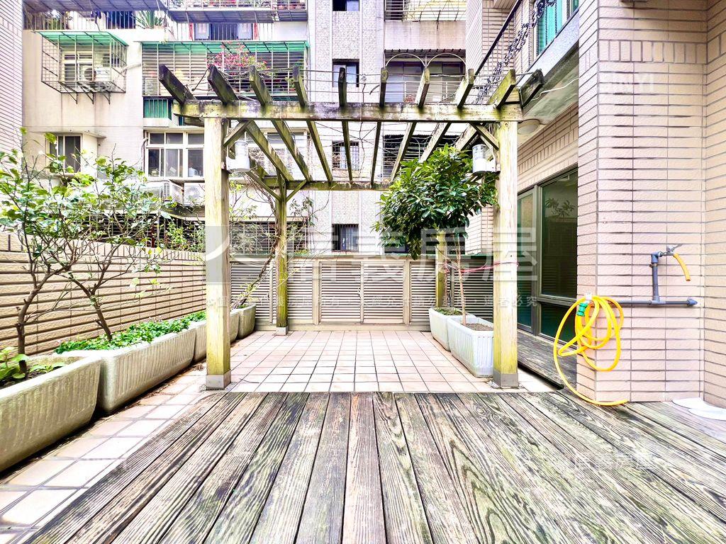 杜樂麗露台三房車房屋室內格局與周邊環境