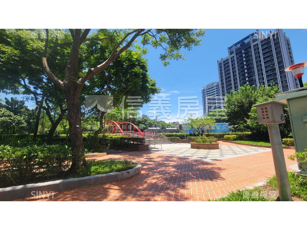 近朝陽公園挑高住辦房屋室內格局與周邊環境