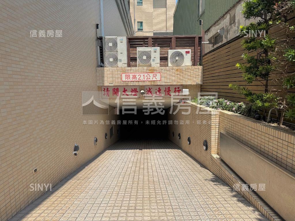 【克拉美地】Ｂ１平面車位房屋室內格局與周邊環境