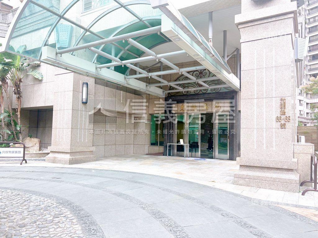 【克拉美地】Ｂ１平面車位房屋室內格局與周邊環境