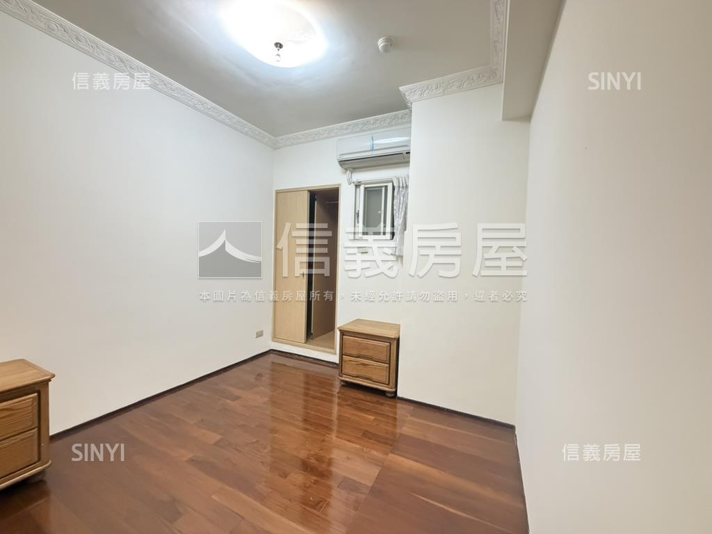 四號公園兩房兩衛加車位房屋室內格局與周邊環境