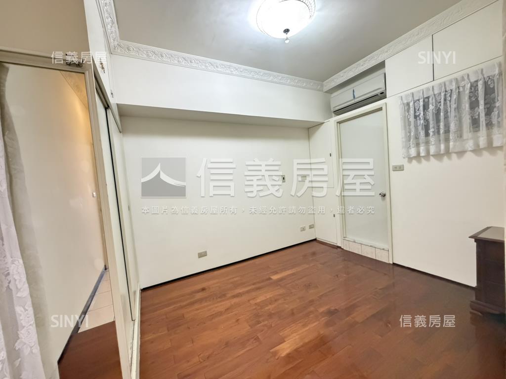 四號公園兩房兩衛加車位房屋室內格局與周邊環境