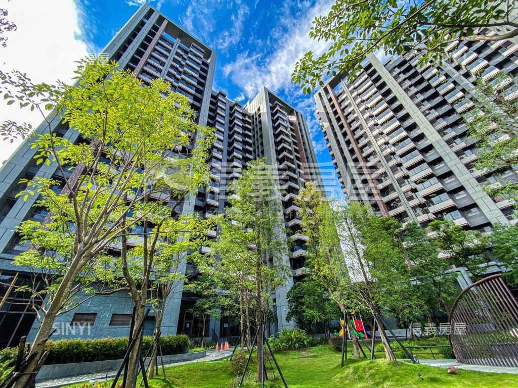 左營景觀三房平車房屋室內格局與周邊環境