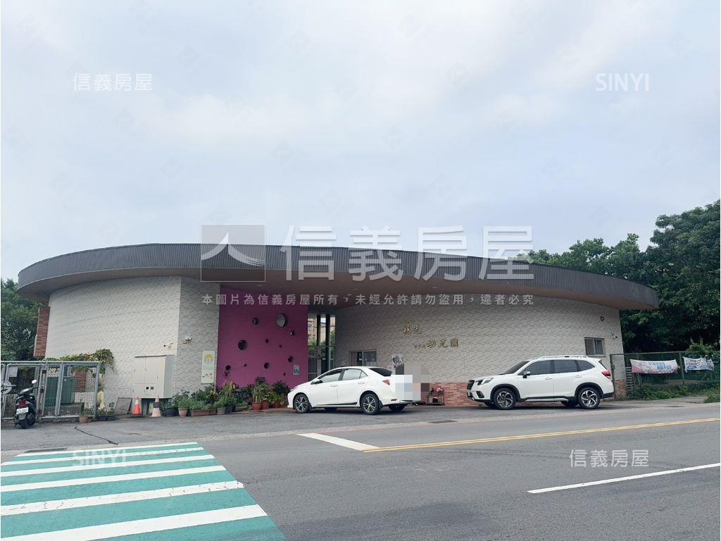 陽光山林明亮大地坪透天房屋室內格局與周邊環境