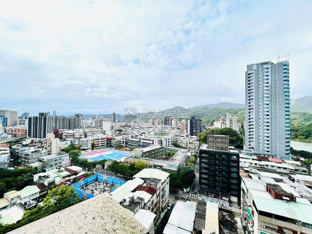 湖景華固碧連天房屋室內格局與周邊環境