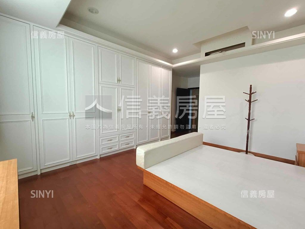大灣商圈近丹丹華麗金店住房屋室內格局與周邊環境