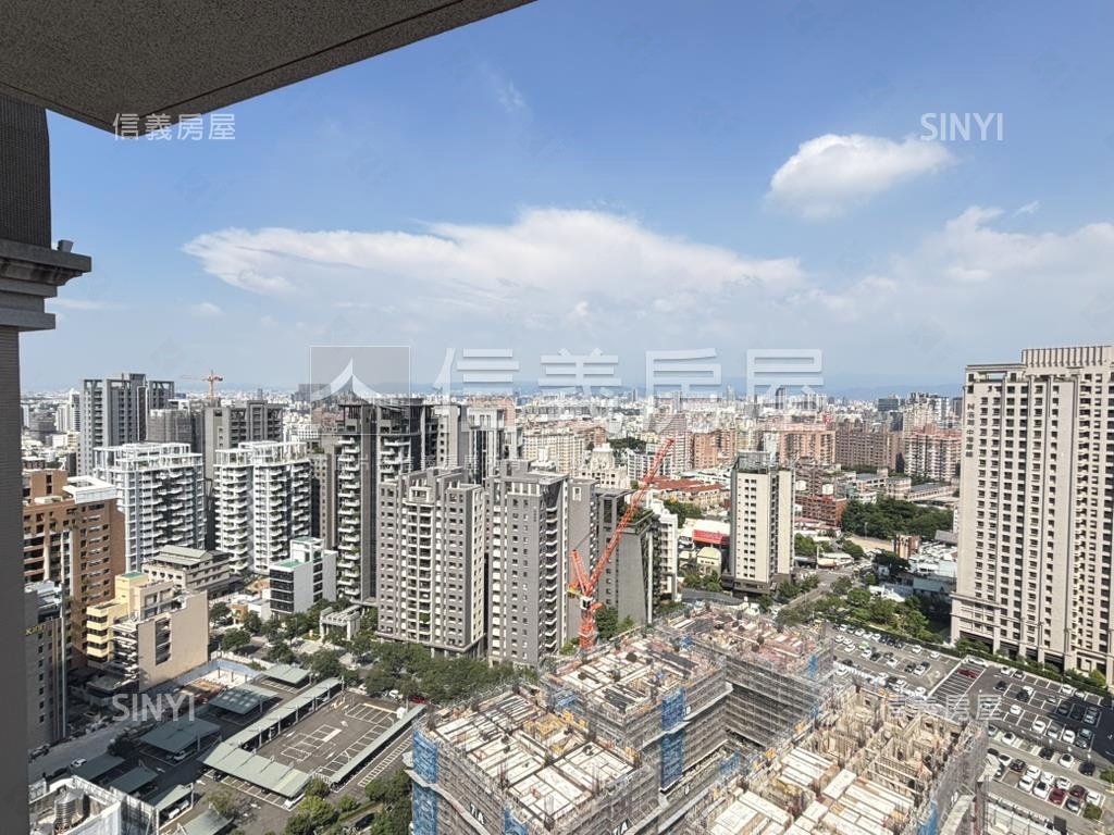 雙十看臻愛高樓兩房房屋室內格局與周邊環境