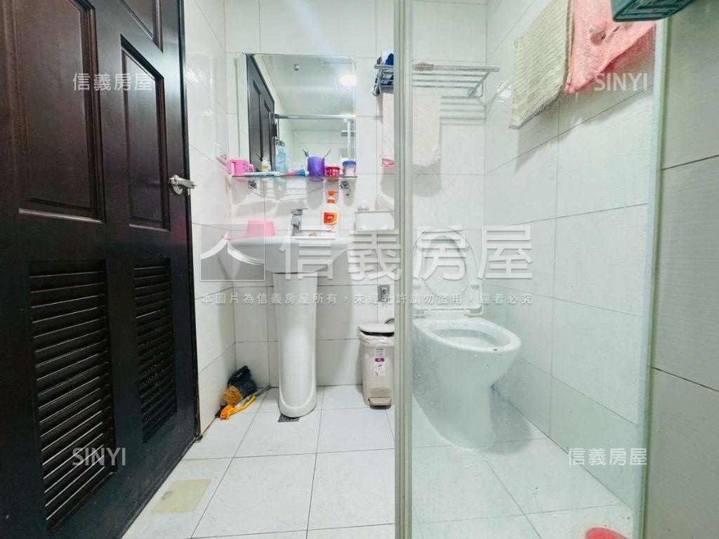 寓上樂灣河畔景觀三房車位房屋室內格局與周邊環境