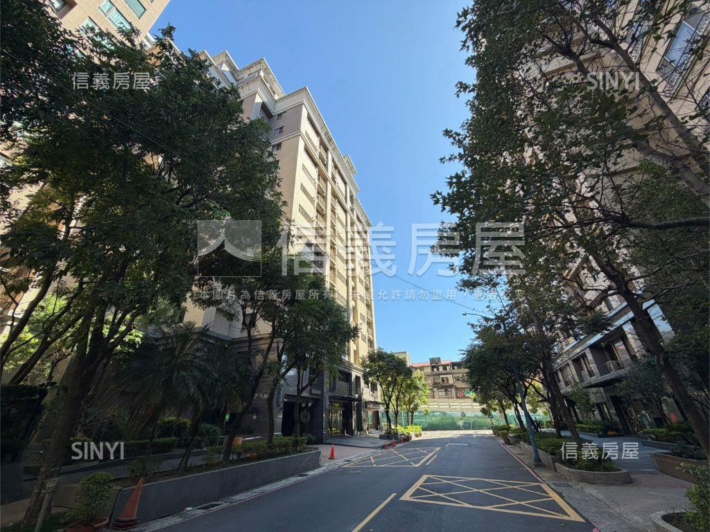 近士北紐澤西附車位房屋室內格局與周邊環境