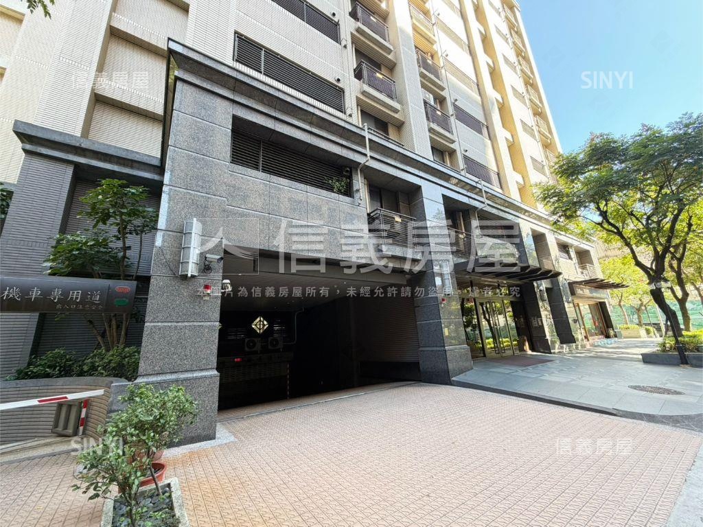 近士北紐澤西附車位房屋室內格局與周邊環境