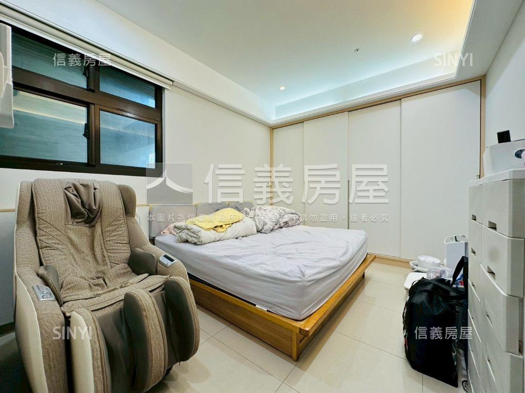 首購中路君邑富疆兩房車位房屋室內格局與周邊環境