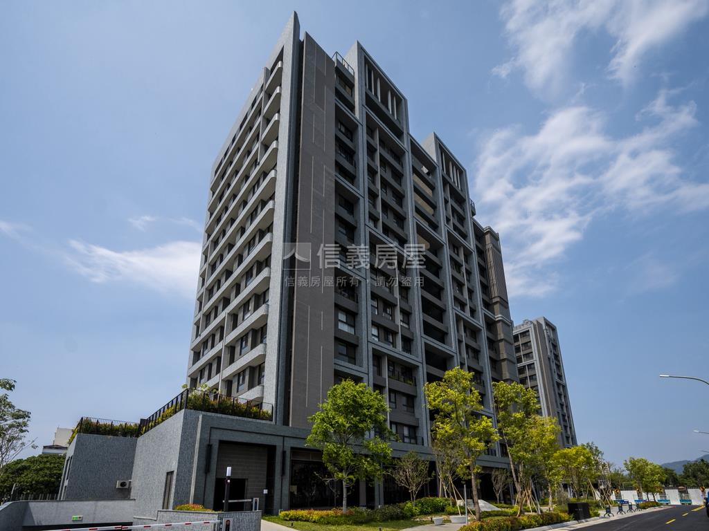 順天緮華全新交屋三房平車房屋室內格局與周邊環境