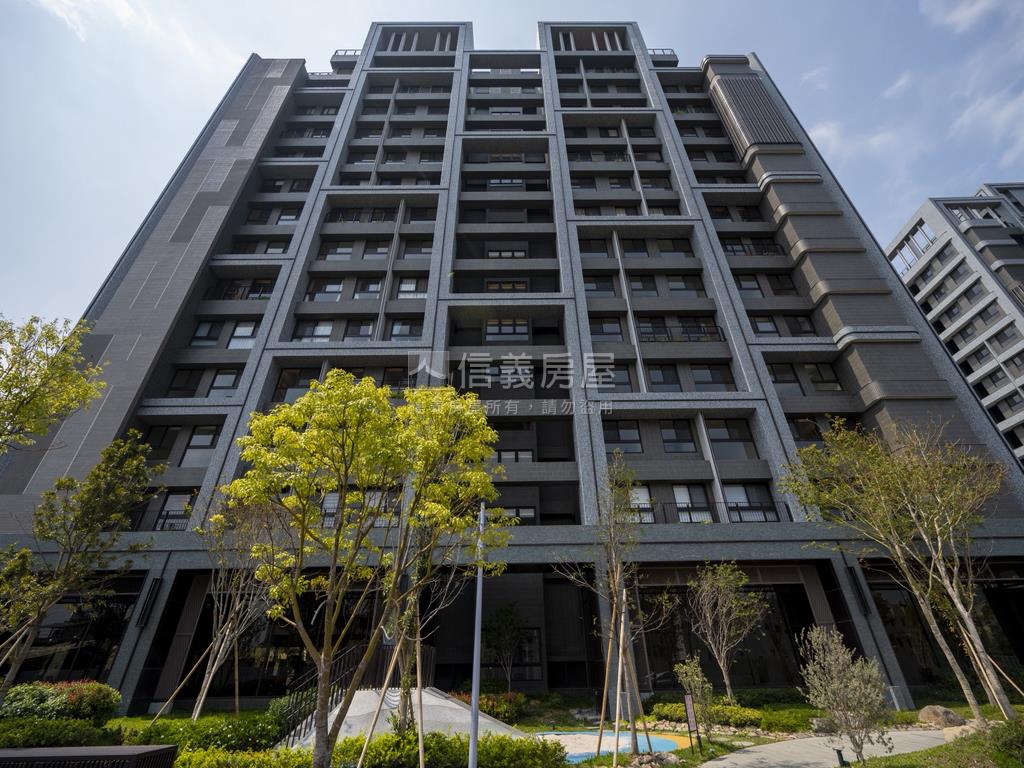 順天緮華全新交屋三房平車房屋室內格局與周邊環境
