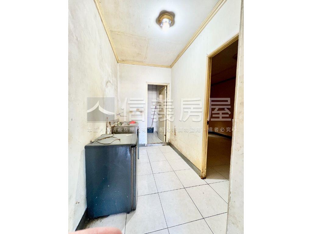 近亞東捷運站大空間公寓房屋室內格局與周邊環境