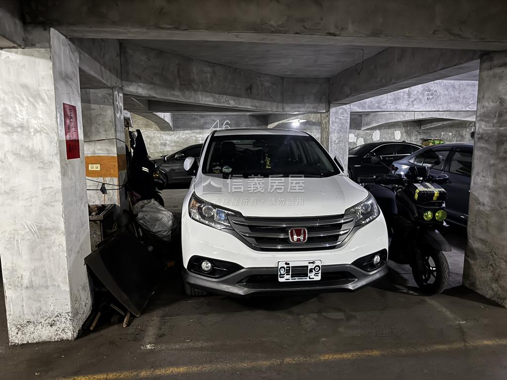 近中山路獨立大車位房屋室內格局與周邊環境