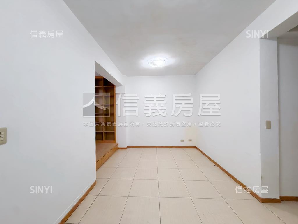 觀光街２樓美寓房屋室內格局與周邊環境