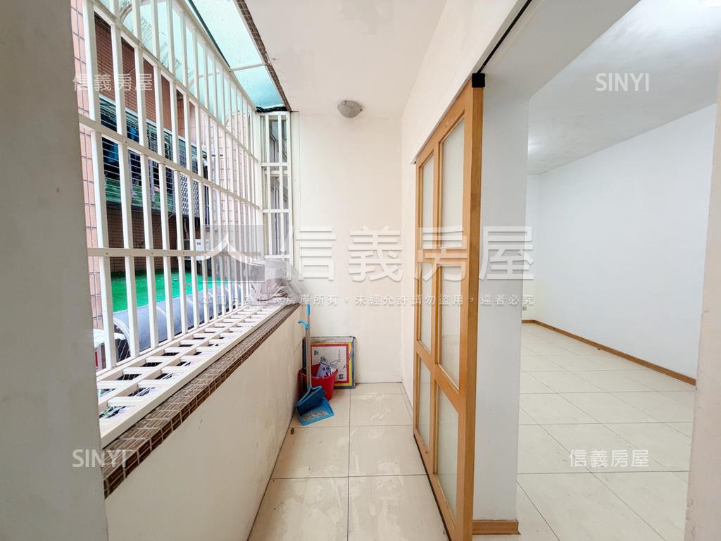 觀光街２樓美寓房屋室內格局與周邊環境