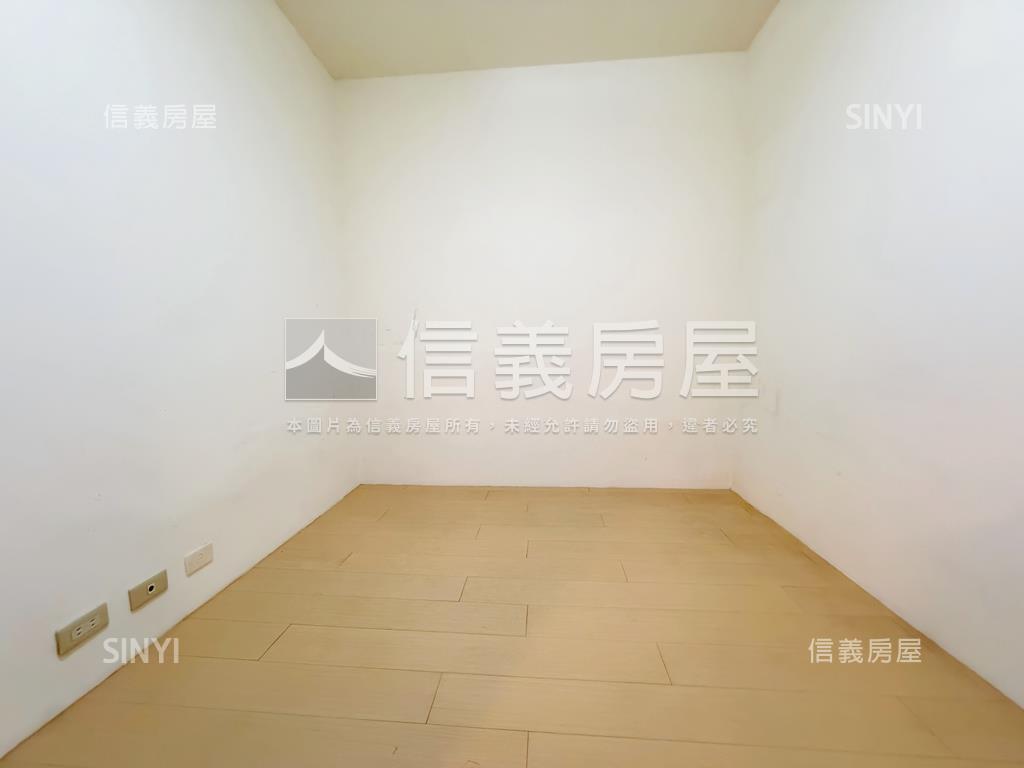 觀光街２樓美寓房屋室內格局與周邊環境