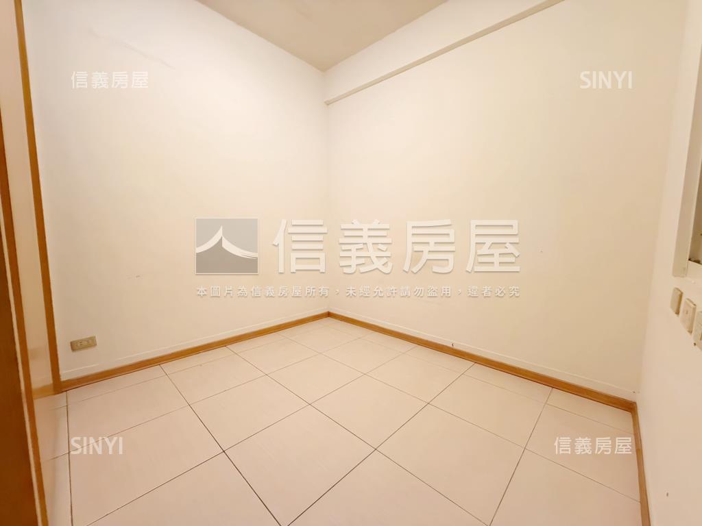 觀光街２樓美寓房屋室內格局與周邊環境